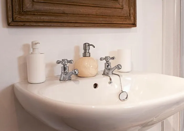 Little Pie In The Sky Bed and Breakfast