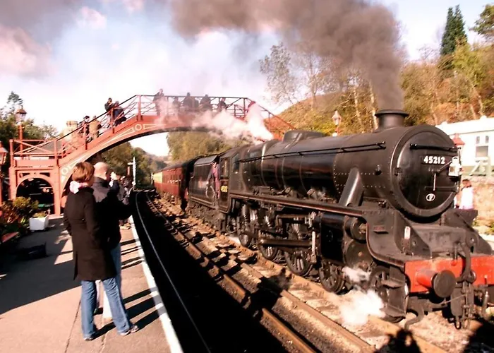 Little Pie In The Sky 3* Γουίτμπι